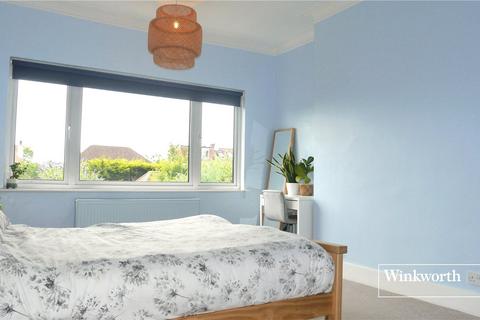 70a Bedford Avenue, Barnet, EN5 2ER