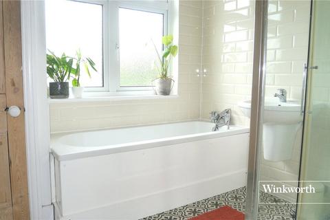 70a Bedford Avenue, Barnet, EN5 2ER