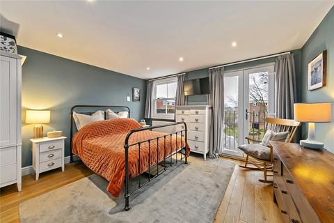 12 Edward Road, Hampton Hill, Hampton, TW12 1LG