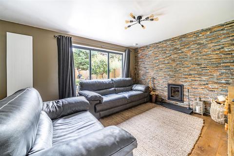 24 Cedar Drive, Fleet, GU51 3HD
