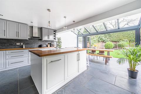 24 Cedar Drive, Fleet, GU51 3HD