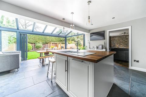 24 Cedar Drive, Fleet, GU51 3HD