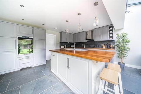 24 Cedar Drive, Fleet, GU51 3HD