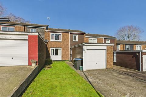 5 The Maples, Harlow, CM19 4QY