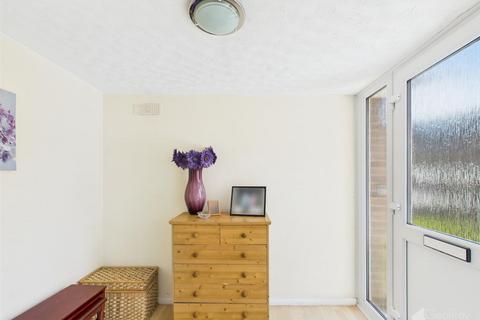 5 The Maples, Harlow, CM19 4QY