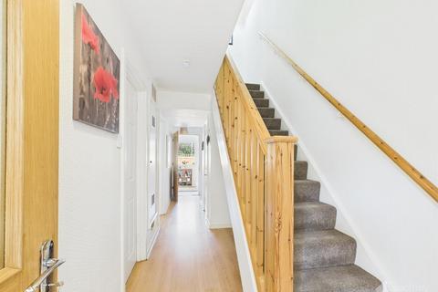 5 The Maples, Harlow, CM19 4QY