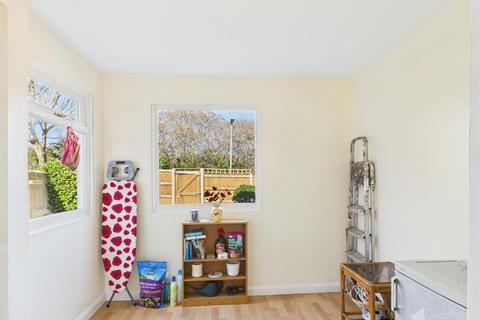 5 The Maples, Harlow, CM19 4QY