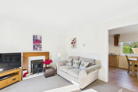 5 The Maples, Harlow, CM19 4QY