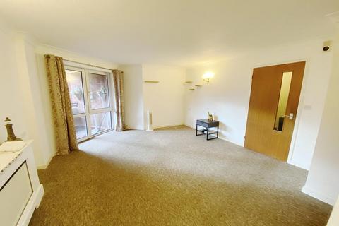 1 bedroom apartment for sale, Homelands House, Ferndown