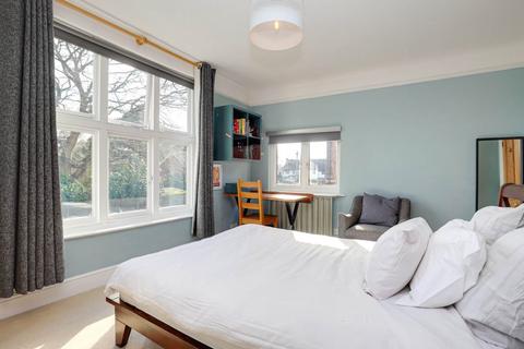 undefined, Harrogate Road, Caversham Heights, Reading