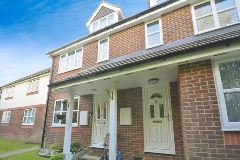 21 Derwent Close, Amersham, HP7 9PG