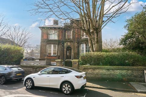 1 bedroom flat for sale, Kingston upon Thames,  Surrey,  KT1