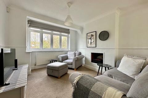 6 David Terrace, Romford, RM3 0XU