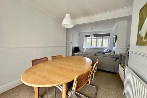 6 David Terrace, Romford, RM3 0XU