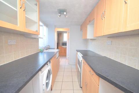 2 bedroom semi-detached house to rent, Cowper Road, Rainham, Essex, RM13