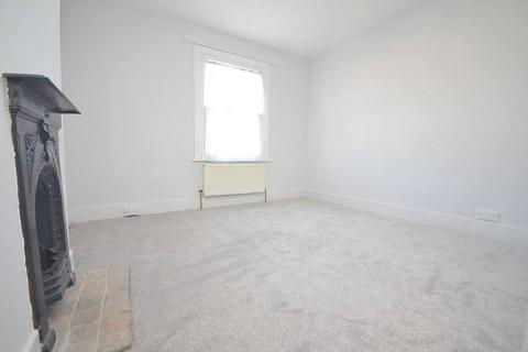 2 bedroom semi-detached house to rent, Cowper Road, Rainham, Essex, RM13