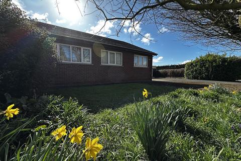 5 bedroom semi-detached bungalow for sale, Boundary Meanygate, Hesketh Bank, Preston