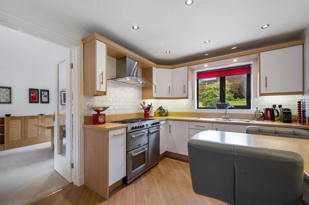 Kitchen to Lounge-Diner.jpg