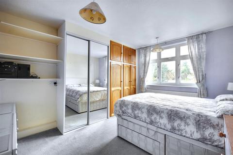 4 bedroom semi-detached house for sale, Lower Road, Beeston