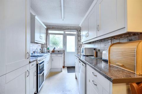 4 bedroom semi-detached house for sale, Lower Road, Beeston