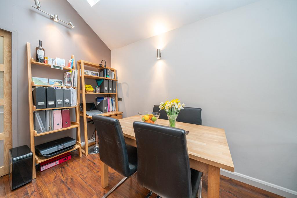 5-Alderley-Court-0300