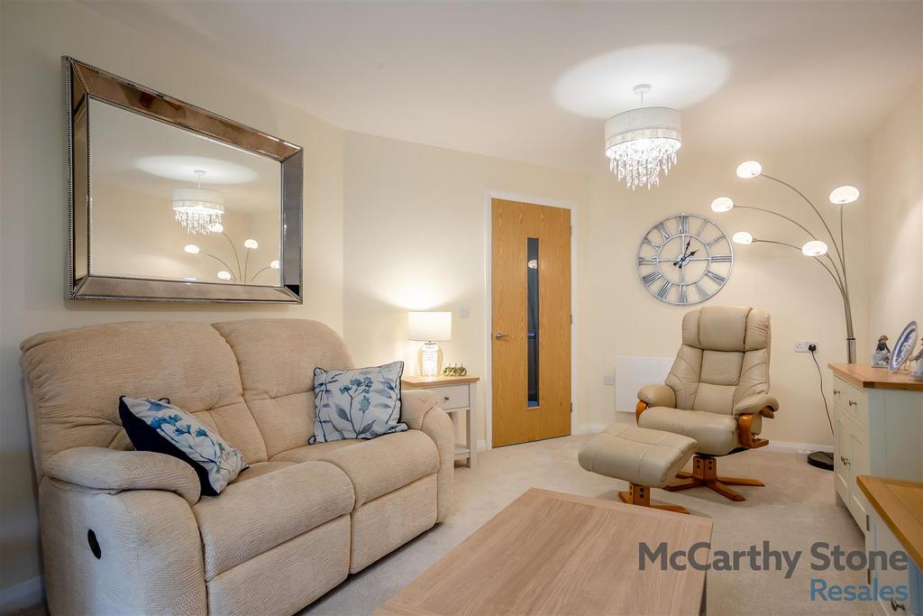 8637970-interior15.jpg