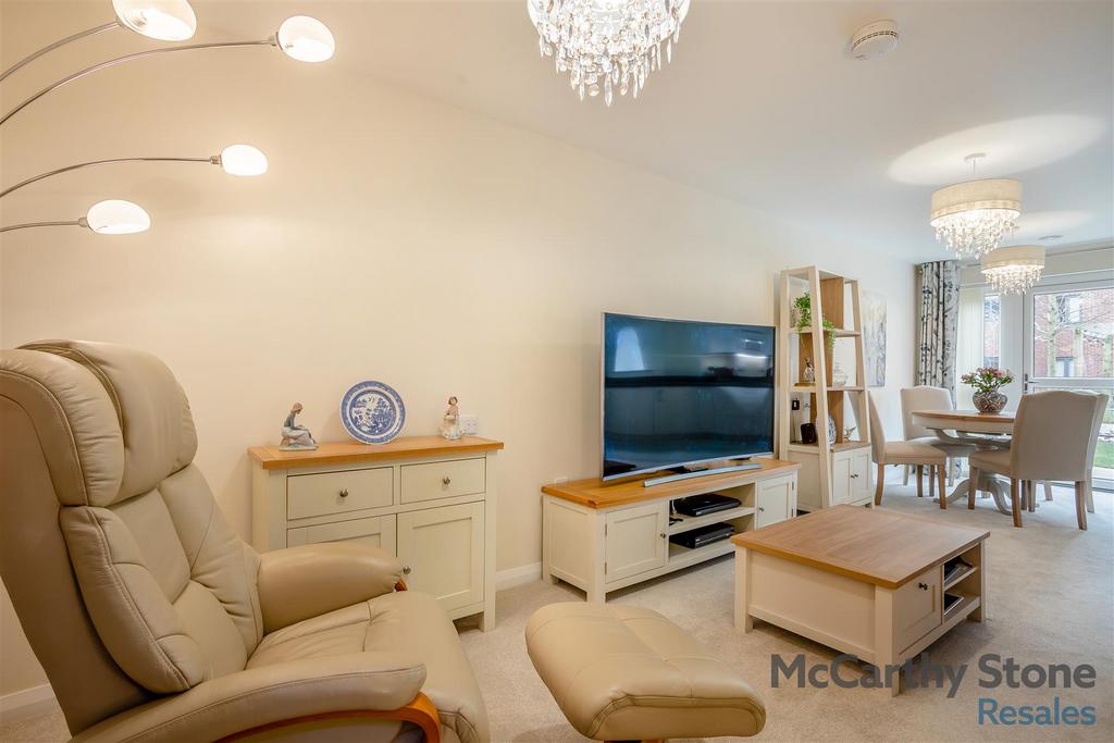 8637970-interior11.jpg