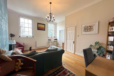 2 bedroom apartment to rent, Marine Gate, Eastney OPTIONAL FURNISHINGS