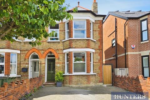36 Taylor Road, Wallington, SM6 0AX