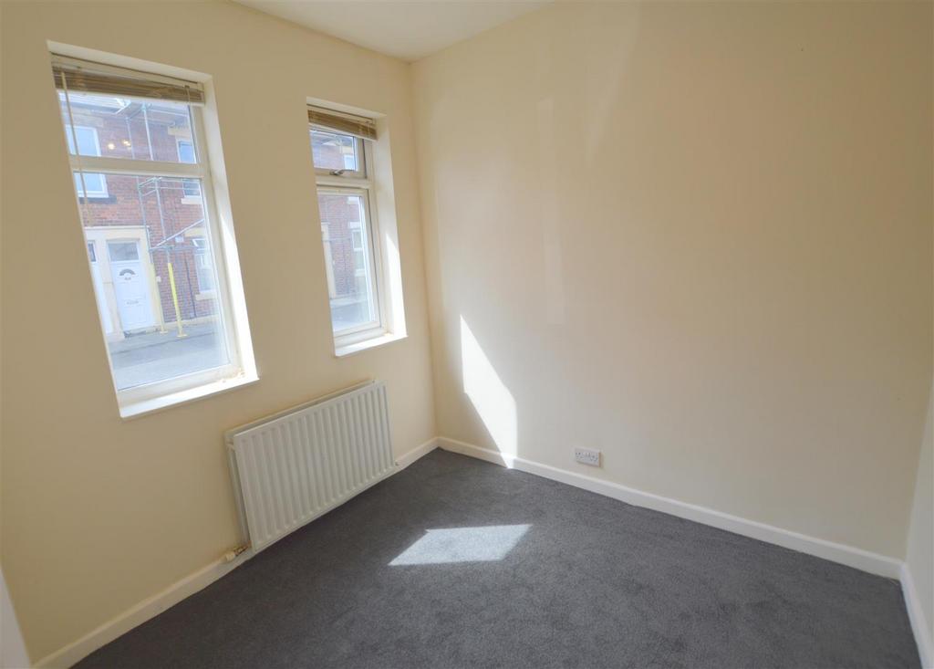 11a Laurel Street Bedroom 2.jpg