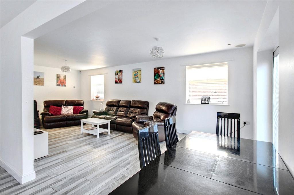 Kitchen/Family Room