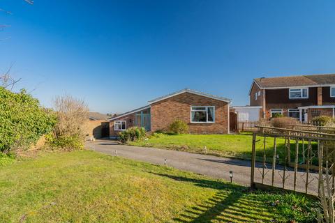 4 bedroom detached bungalow for sale, Alwins Field, Leighton Buzzard, Bedfordshire