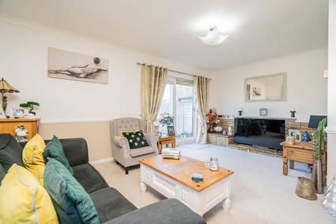 6 Alwins Field, Leighton Buzzard, LU7 2UF