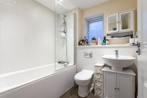 18 Hither Fields, Gravesend, DA11 7DJ