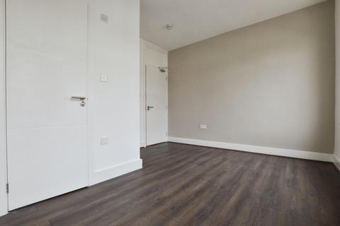 1 bedroom in a house share to rent, Haig Road West, Plaistow