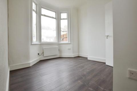 1 bedroom in a house share to rent, Haig Road West, Plaistow