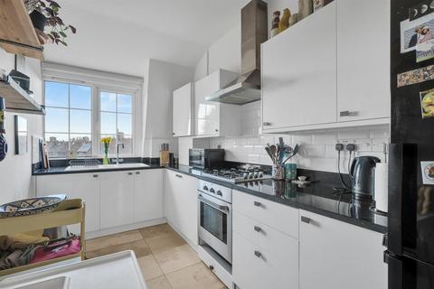 103 Pendragon Road, Bromley, BR1 5LD