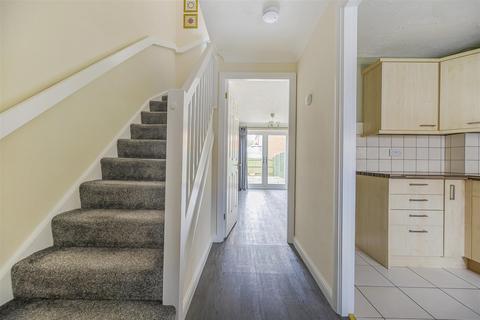 42 Barnfield Rise, Andover, SP10 2UQ