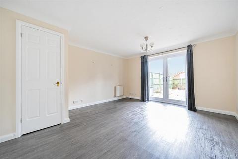42 Barnfield Rise, Andover, SP10 2UQ