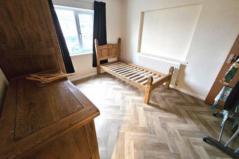 4 bedroom house to rent, Bradley Avenue, Bristol BS36