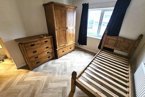 4 bedroom house to rent, Bradley Avenue, Bristol BS36