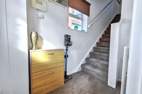 2 bedroom semi-detached house for sale, Trent Drive, Jarrow, Tyne and Wear, NE32 4DY