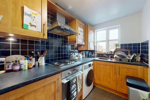 2 bedroom terraced house for sale, Banks Crescent, Stamford