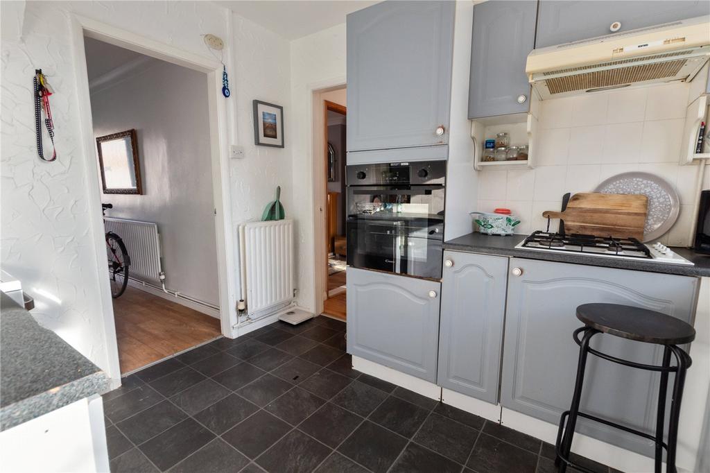 Kitchen (2)