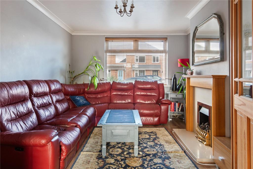 Living Room (2)