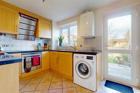 8 Bantock Close, Browns Wood, Milton Keynes, MK7 8DS