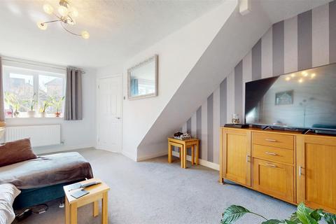 8 Bantock Close, Browns Wood, Milton Keynes, MK7 8DS