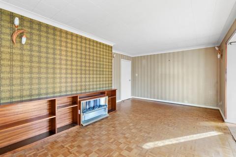 2 Finchs Close, Stapleford, Cambridge, CB22 5BL
