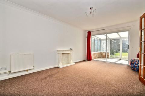 33 Hampton Close, Herne Bay, CT6 8BZ