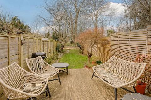 36 Aboyne Drive, London, SW20 0AL